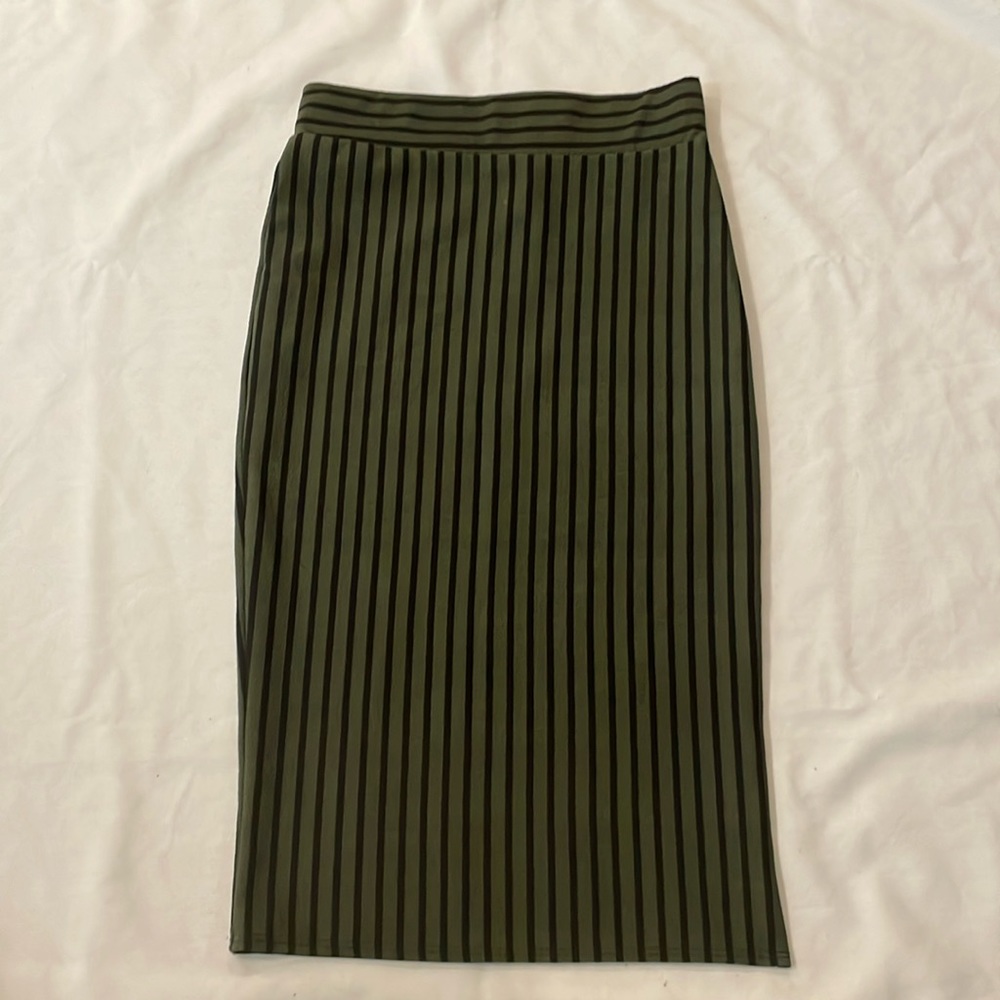Dynamite Womens Skirt Size Small Green Black Stripes Pencil Stretch Long Bodycon